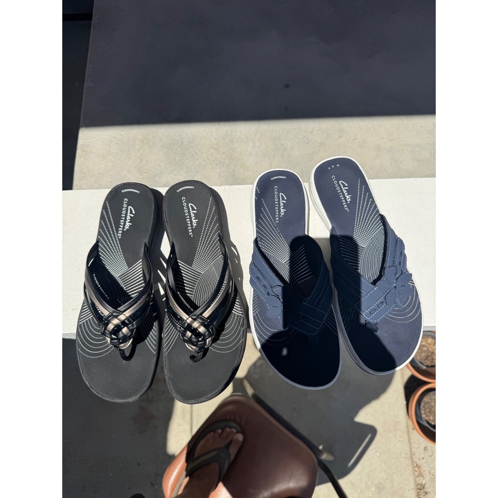 Clarks Cloudsteppers Women Flip Flop Sandals Lot of 2 Navy Floral Black Metallic - Picture 1 of 5